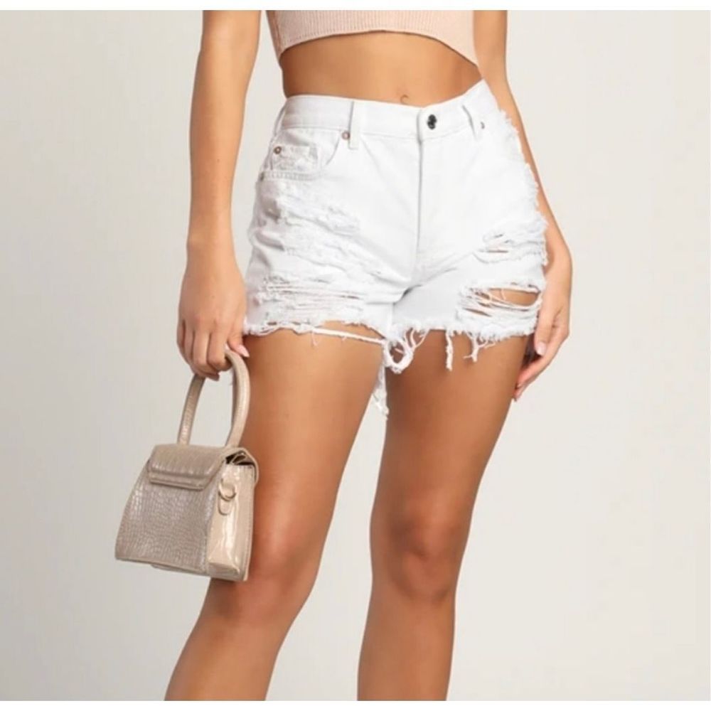 Free People We The Free Distressed Denim Shorts in Optic White Size 28